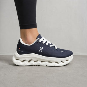 Navy / White