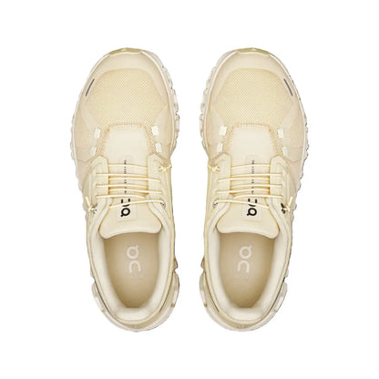 Cloud 6 Cloud-like cushioning for work, travel and daily walks.