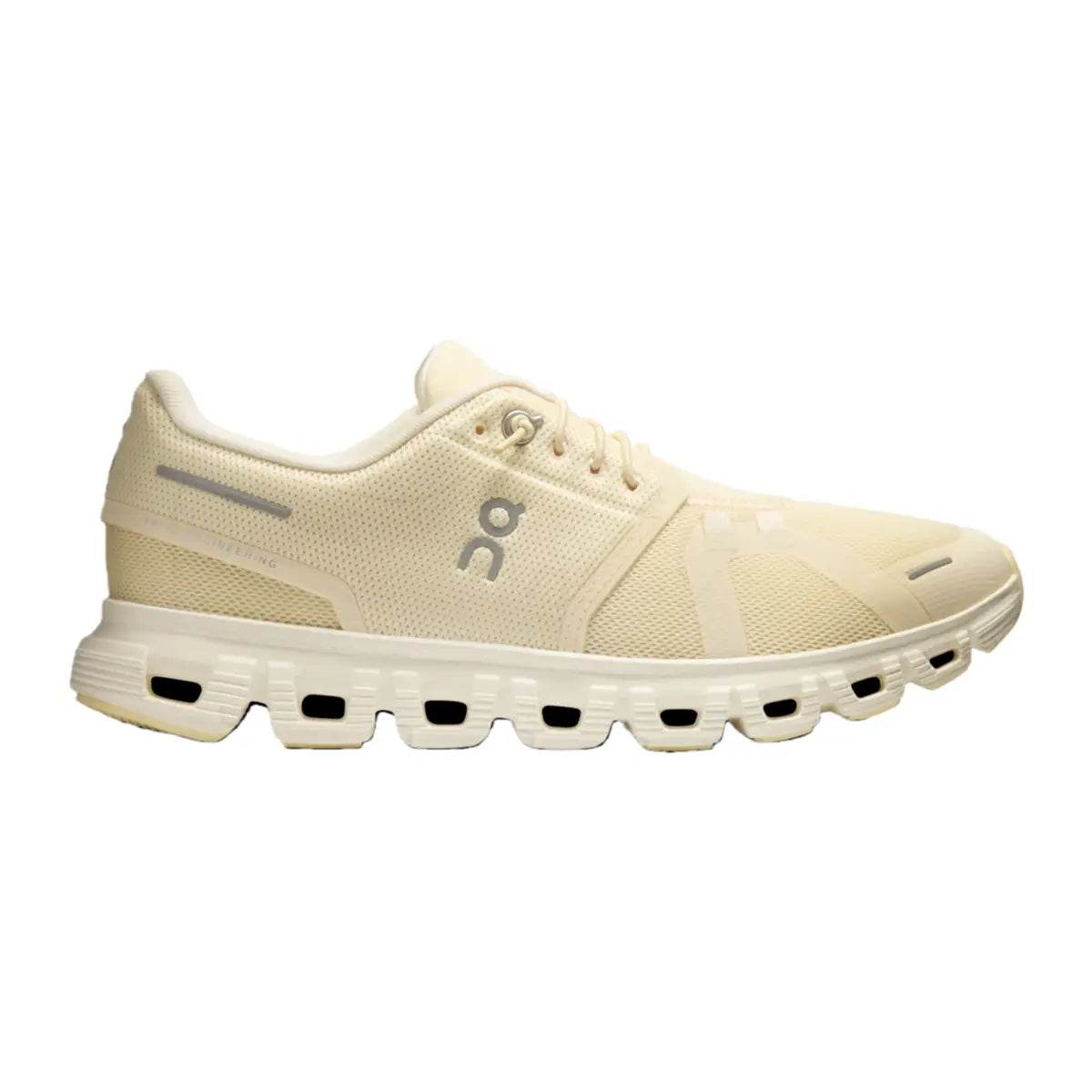 Cloud 6 Cloud-like cushioning for work, travel and daily walks.